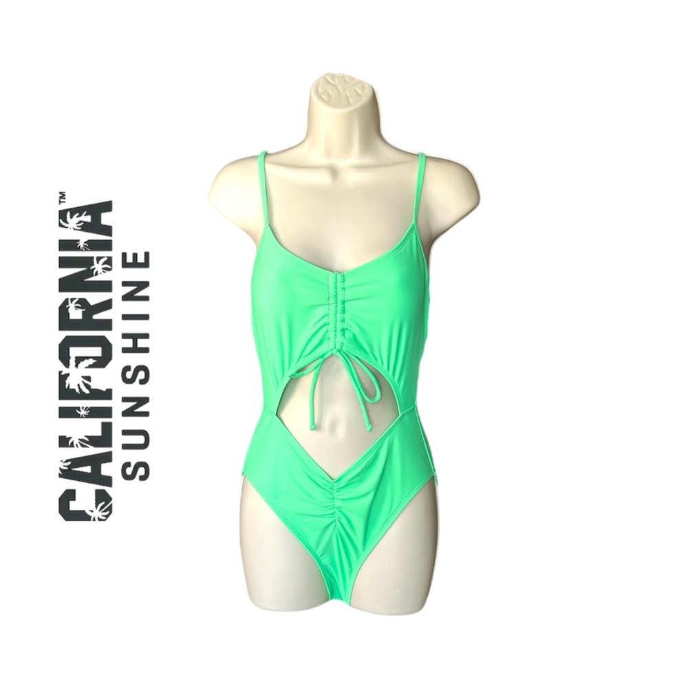 California Sunshine Women’s Cut-out One Piece Swimsuit. Bright Green. Size S NWT